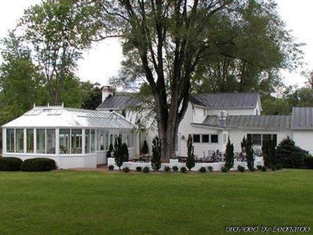 Batten Green Venue & Lodging Staunton Exterior photo