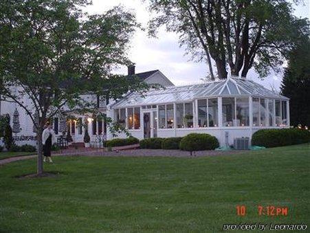 Batten Green Venue & Lodging Staunton Exterior photo