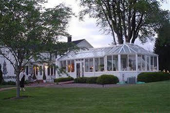Batten Green Venue & Lodging Staunton Exterior photo